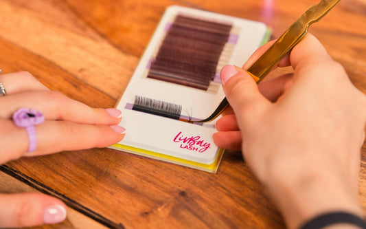 Cluster Lashes vs. Professional Extensions: The Truth About Your Lash Health