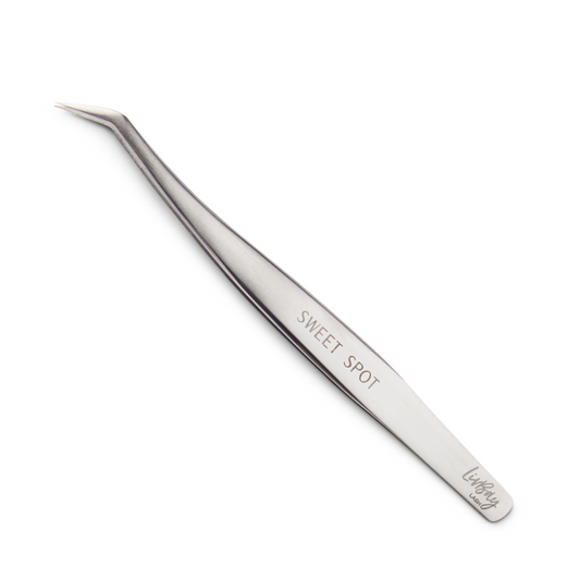 Sweet Spot Lash Tweezer
