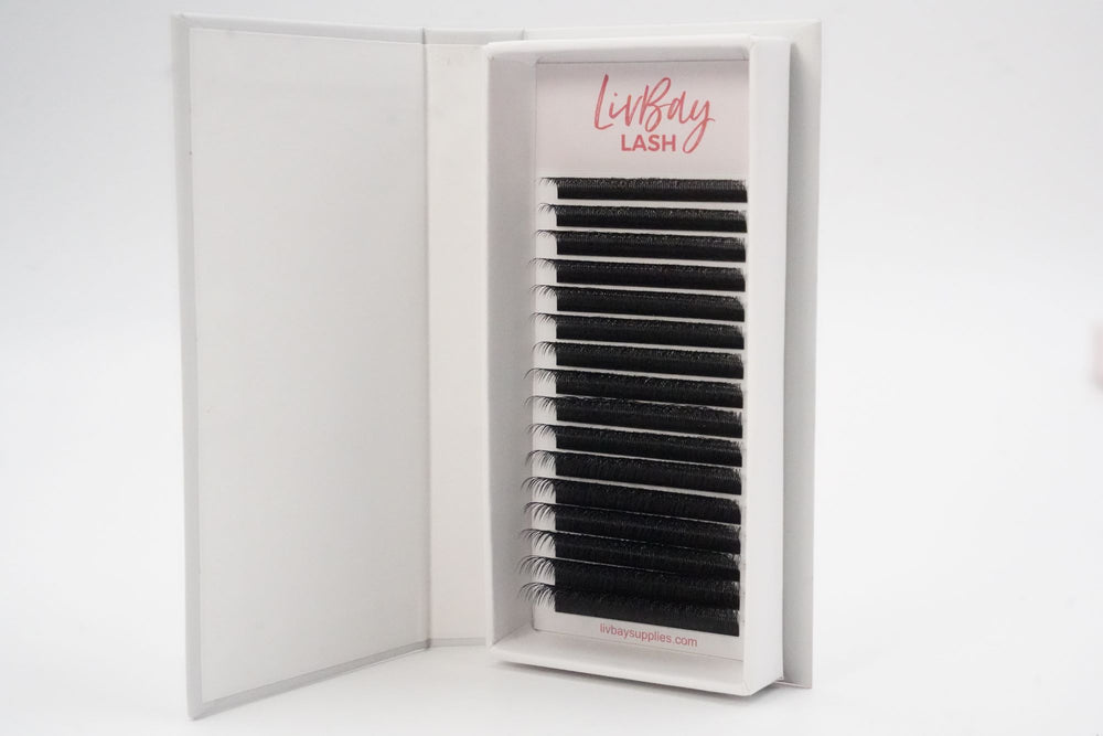 W Lashes